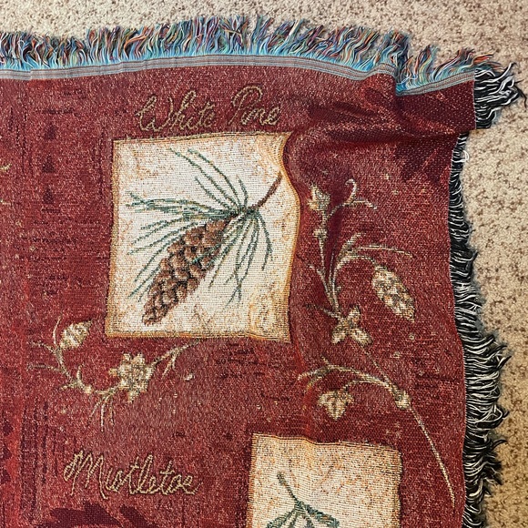 Vintage Christmas throw blanket Holiday Botanical metallic tapestry 50” by 60” - Picture 6 of 10